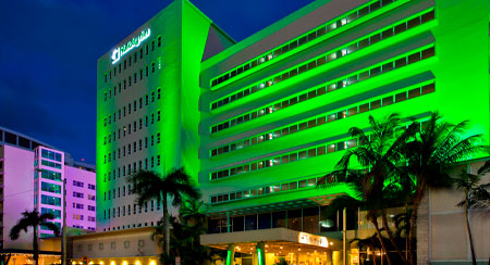 Holiday-Inn-Miami--fachada